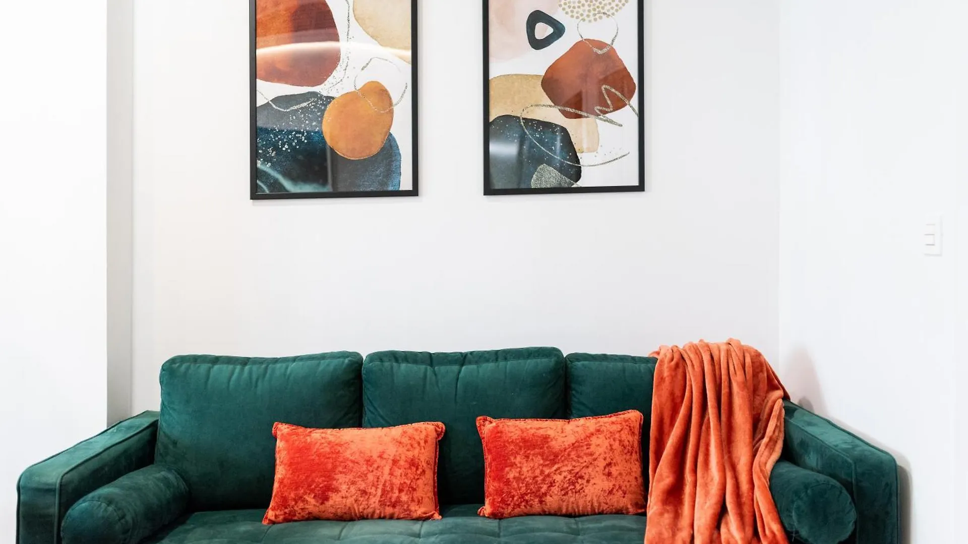 Wekey Homes, Angel Deluxe Apartment & Free Parking Granada 0*,  Spain