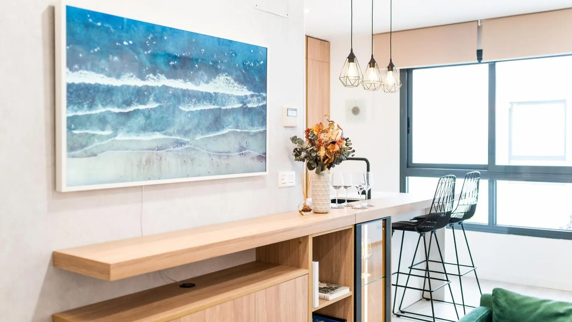 Wekey Homes, Angel Deluxe Apartment & Free Parking Granada Spain