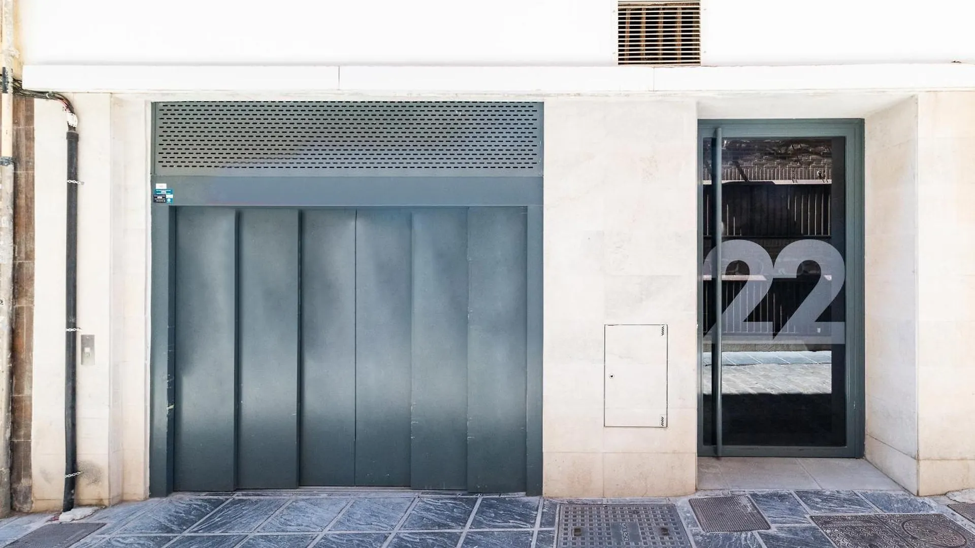 Wekey Homes, Angel Deluxe Apartment & Free Parking Granada Spain